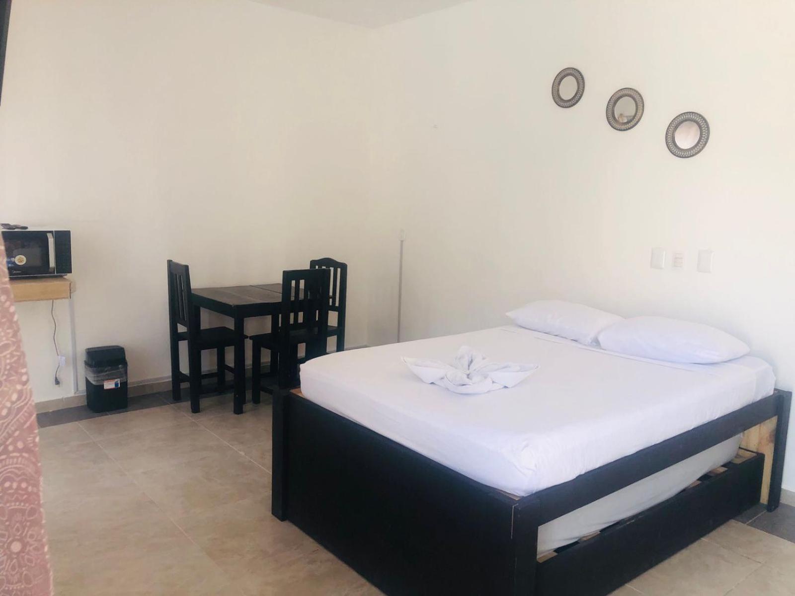 Easy Hotel Playa del Carmen Exterior photo