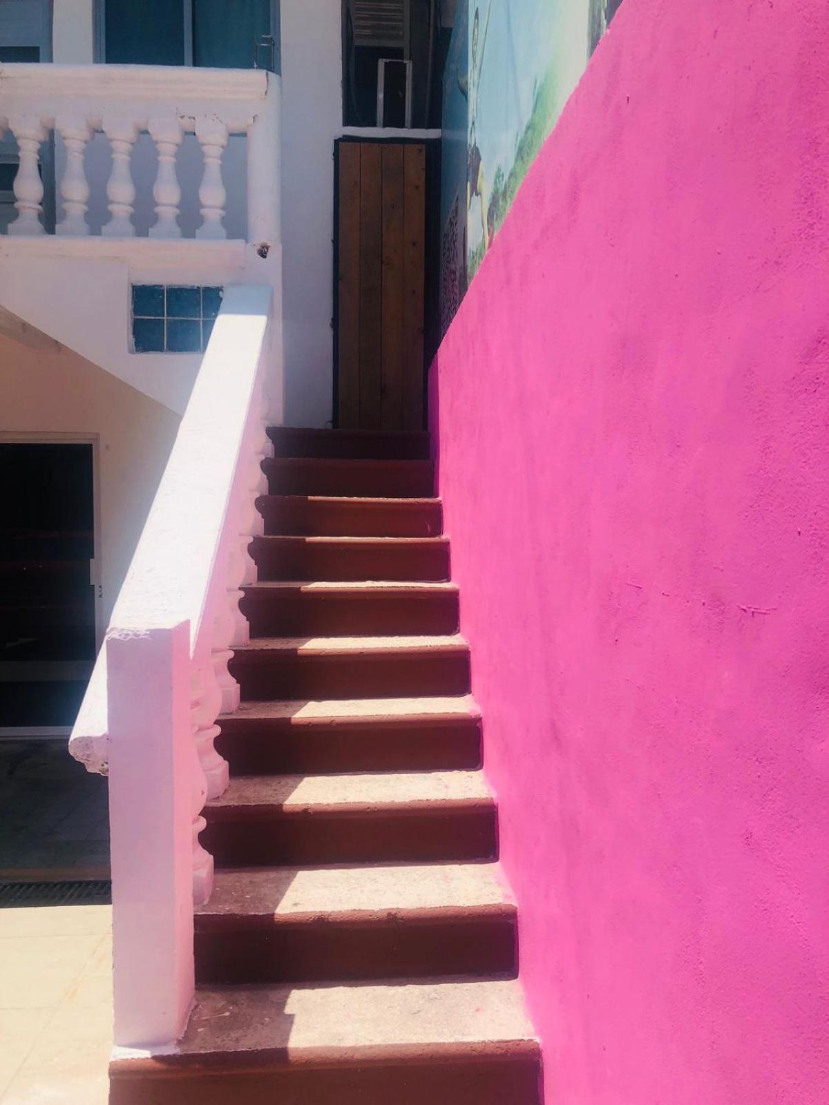 Easy Hotel Playa del Carmen Exterior photo